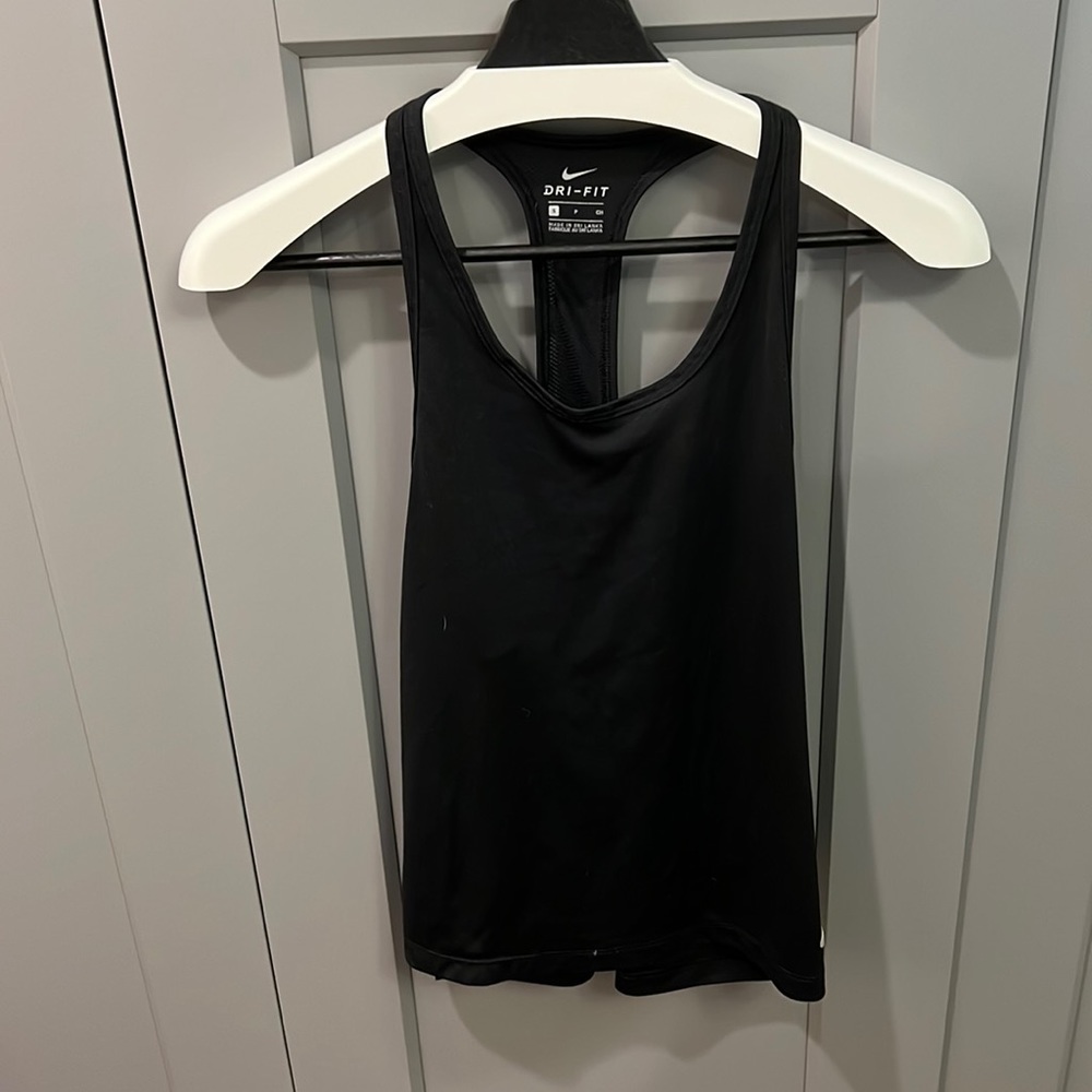 Nike tank size small